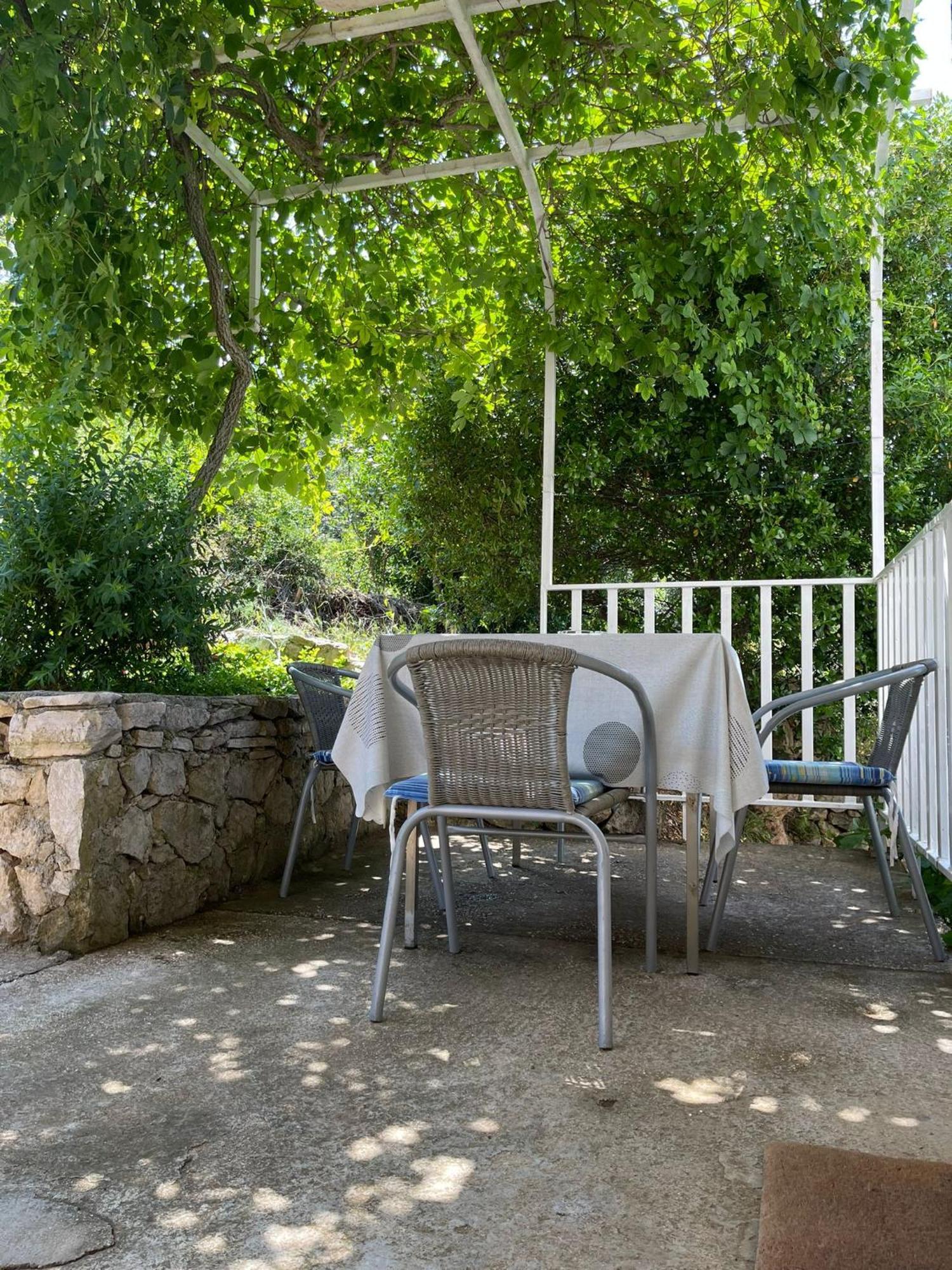 Apartments Despotovic Βις Εξωτερικό φωτογραφία
